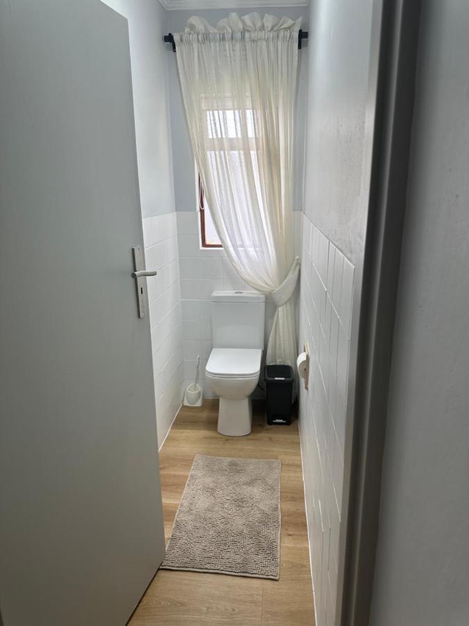 Tranquil Private Rooms Hermanus Εξωτερικό φωτογραφία