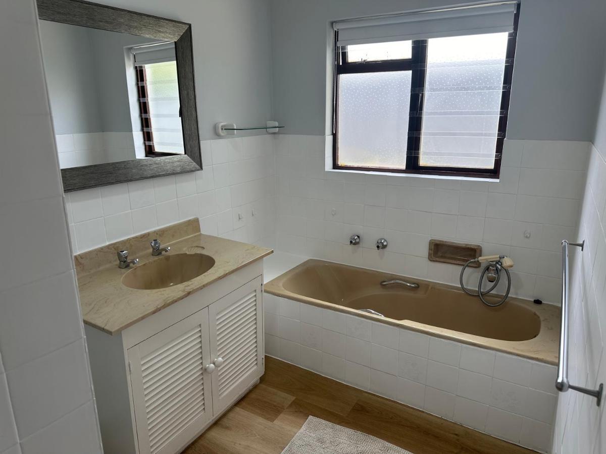 Tranquil Private Rooms Hermanus Εξωτερικό φωτογραφία